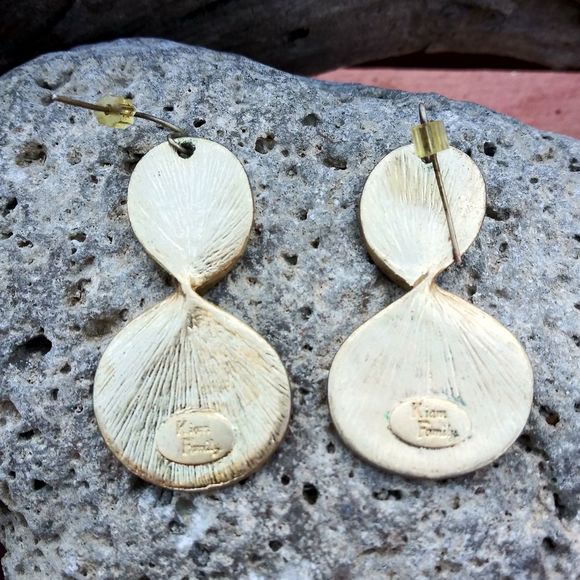 VIntage Kiam Family Earrings - Picture 3 of 3